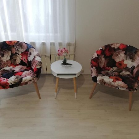 Apartments Mateo ซาเกร็บ ภายนอก รูปภาพ
