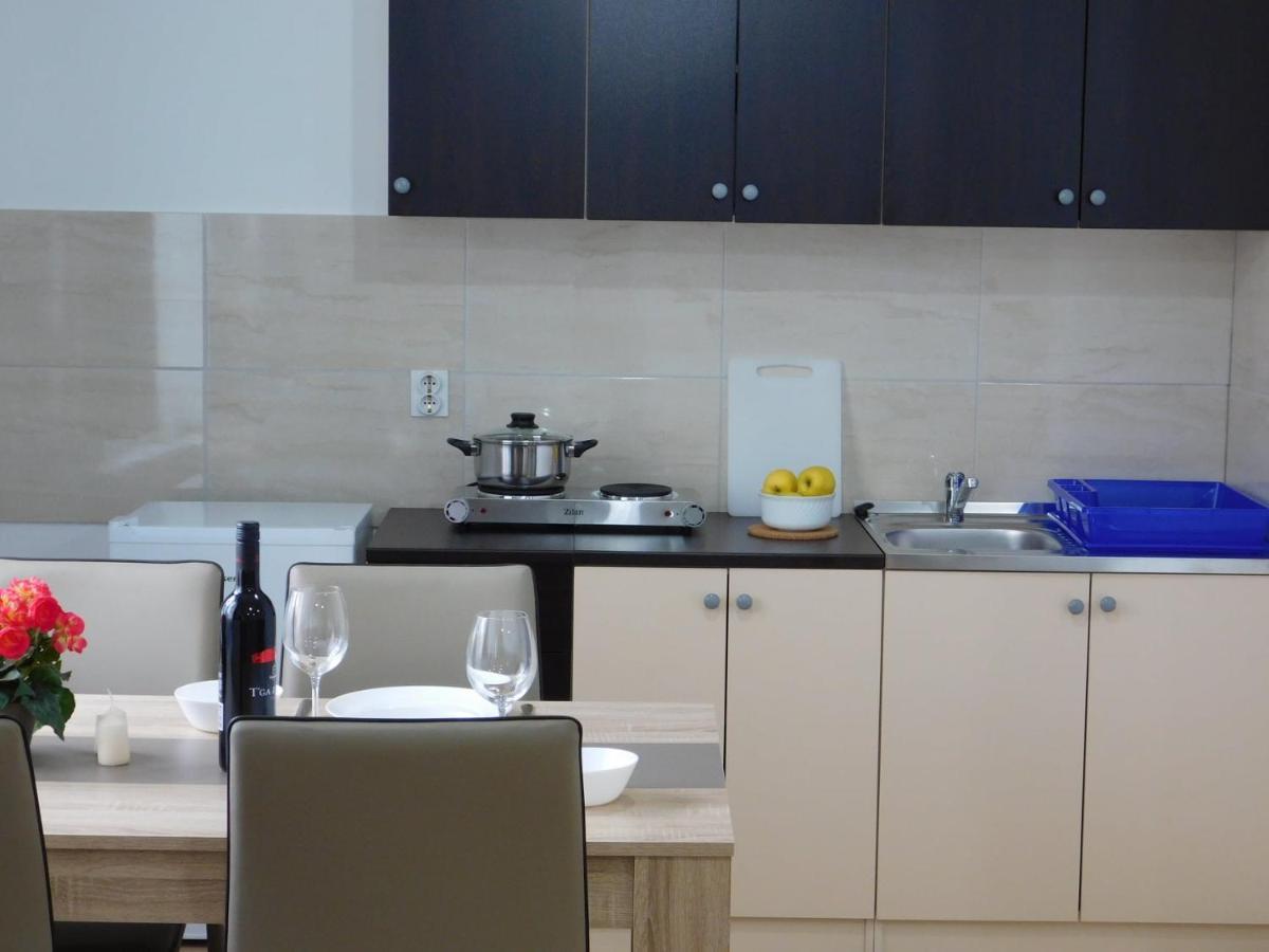 Apartments Mateo ซาเกร็บ ภายนอก รูปภาพ