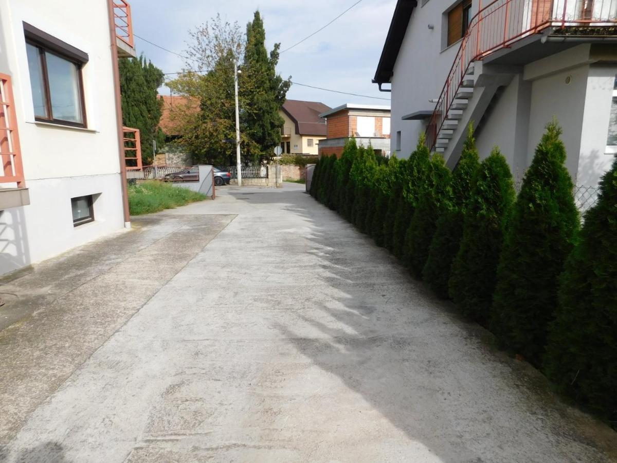 Apartments Mateo ซาเกร็บ ภายนอก รูปภาพ