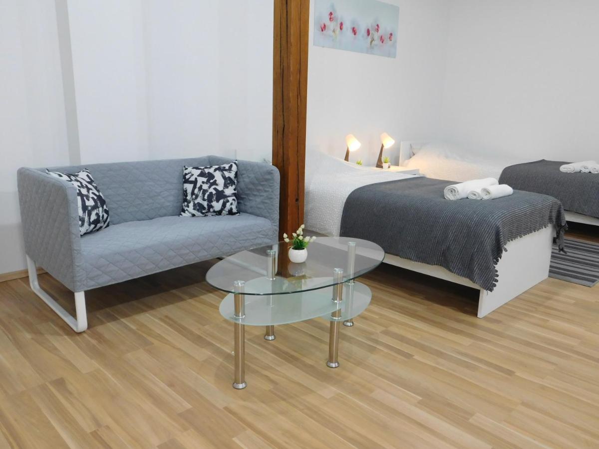 Apartments Mateo ซาเกร็บ ภายนอก รูปภาพ
