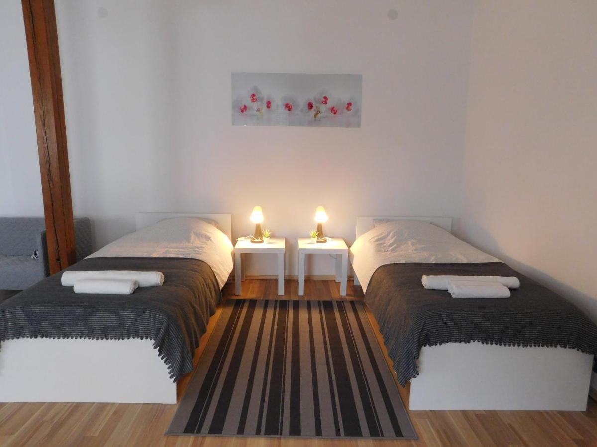 Apartments Mateo ซาเกร็บ ภายนอก รูปภาพ