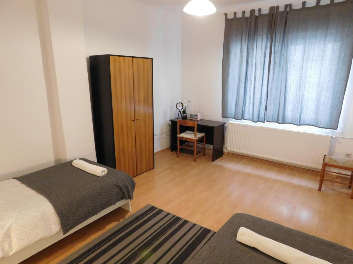 Apartments Mateo ซาเกร็บ ภายนอก รูปภาพ
